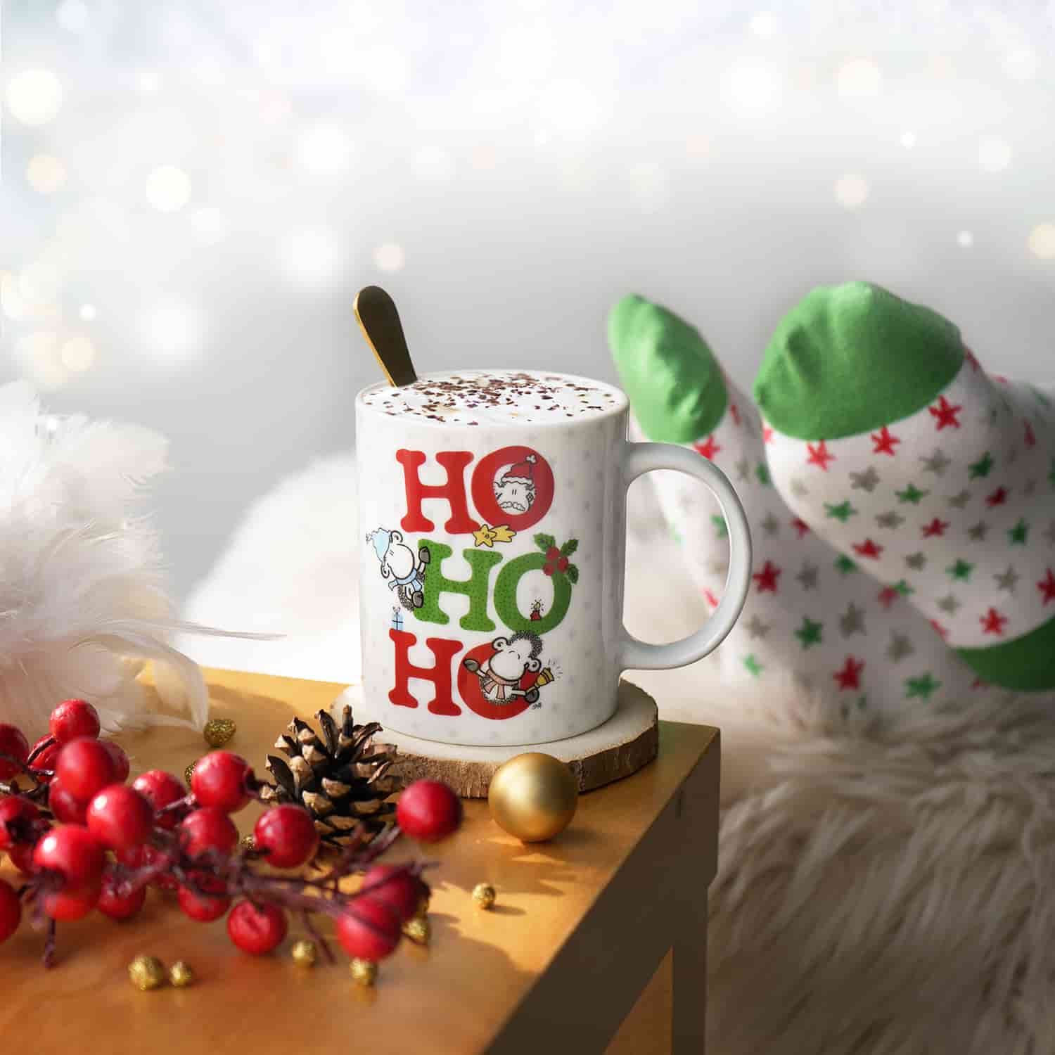 Geschenkset Tasse und Socken mit weihnachtlichem sheepworld Motiv